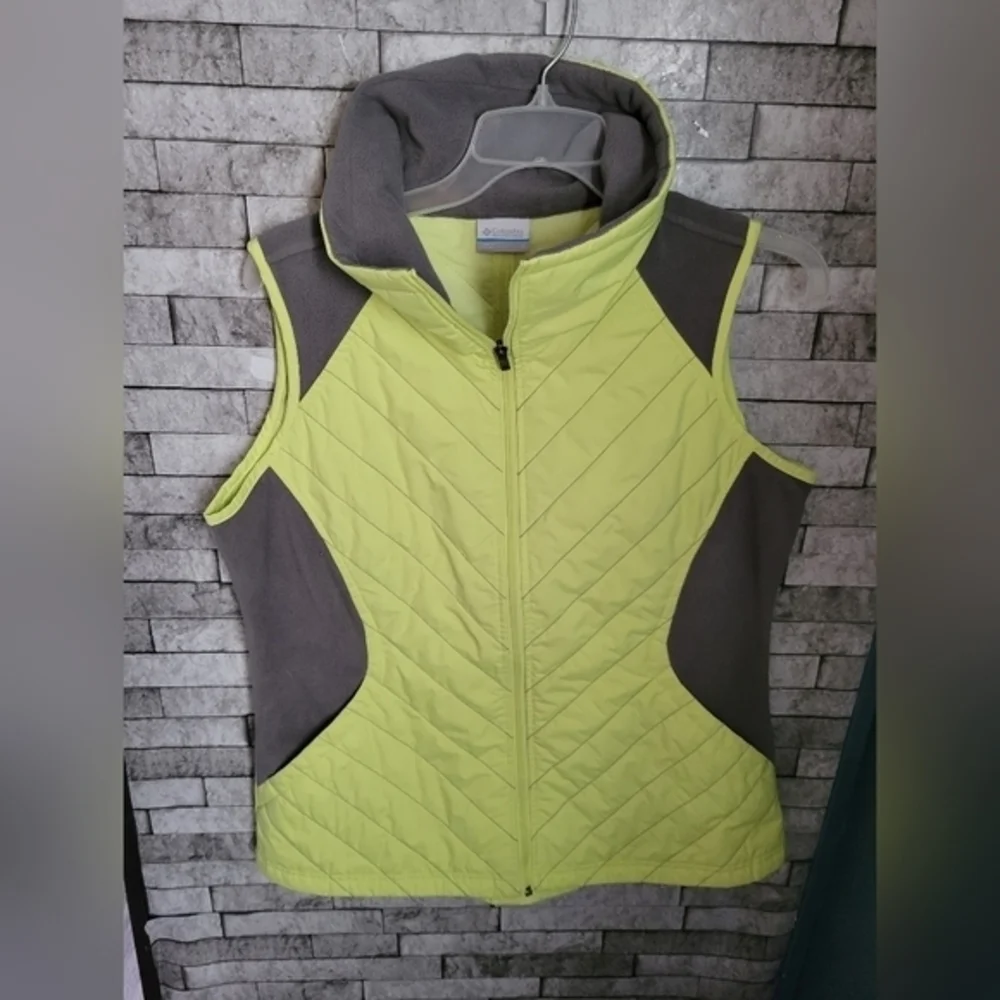 Columbia Vest women's size Large lightweight Quilted